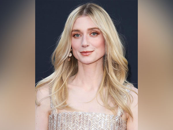 Elizabeth Debicki (Image source: Instagram) 