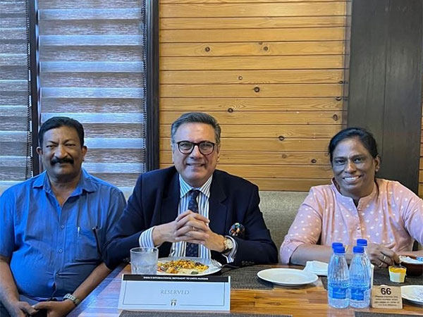 Boman Irani with PT Usha (Image Source: Instagram)