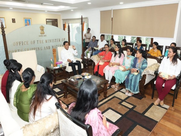 Union Minister Sarbananda Sonowal celebrates Raksha Bandhan with employees of Ports, Shipping and Waterways ministry (Image/ANI)