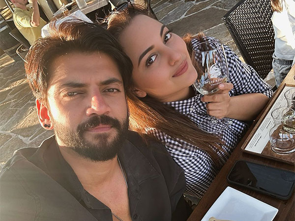 Sonakshi Sinha, Zaheer Iqbal (image source: instagram/aslisona)