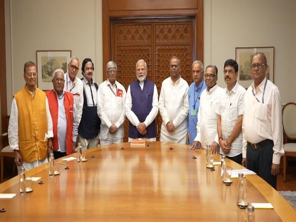 PM Modi meets delegation of staff side of Joint Consultative Machinery. (Photo/ANI)