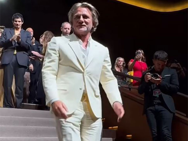 Daniel Craig at Venice Film Festival (Image source: Instagram/@labiennale)