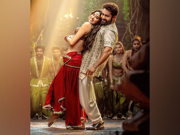 Janhvi Kapoor, Jr NTR (Image Source: Janhvi Kapoor/Instagram)