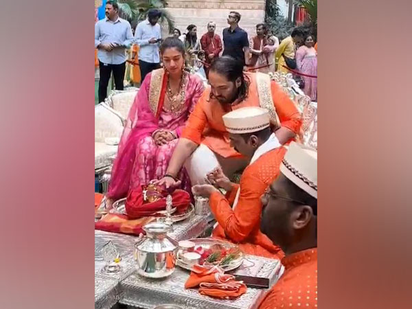 Anant Ambani and Radhika Merchant (Image source: Instagram/relianceupdates))