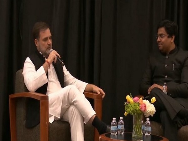 Rahul Gandhi interacts with the students at University of Texas (Image: YouTube/Indian National Congress)