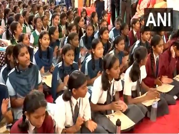 Girls reciting Ganpati Atharvashirsha (Photo/ANI)
