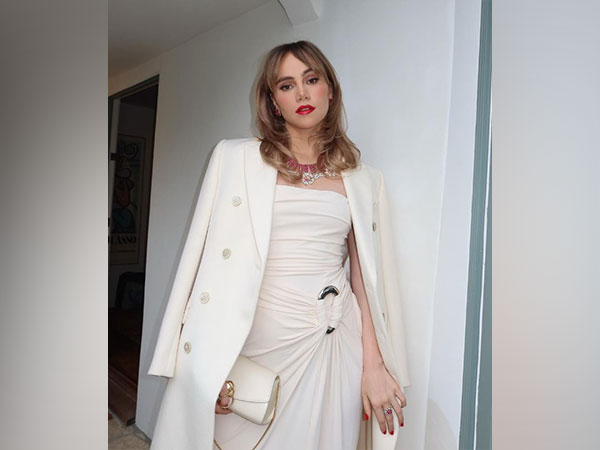 Suki Waterhouse (Image source: Instagram/@sukiwaterhouse)