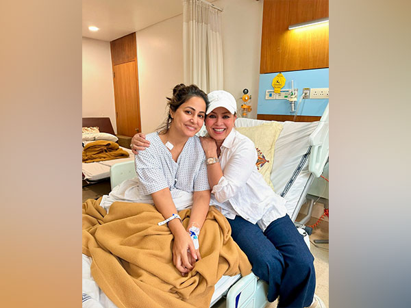 Hina Khan, Mahima Chaudhry (Image Source: Hina Khan/Instagram)