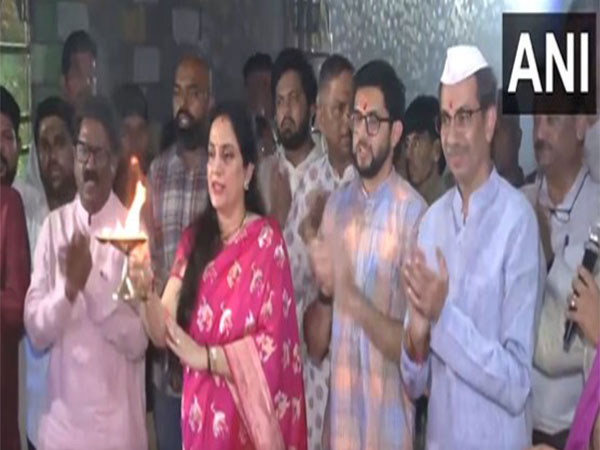 Former Maharashtra CM and Shiv Sena (UBT) chief Uddhav Thackeray, his wife Rashmi Thackeray, party leader Aaditya Thackeray (Image source/ANI) 