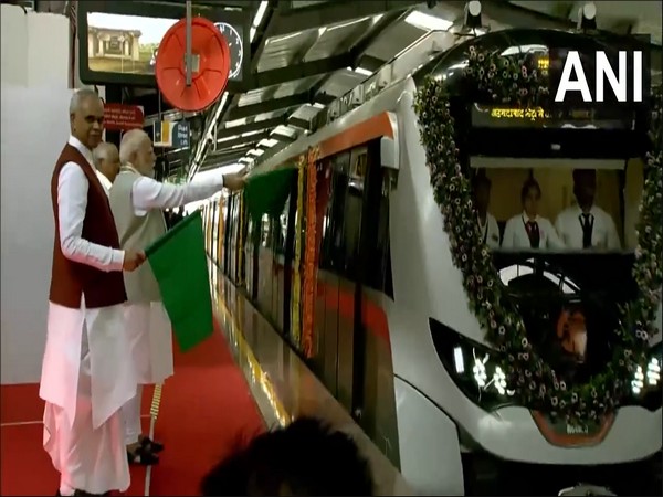 PM Modi inaugurates 2nd phase of Ahmedabad Metro Rail Extension. (Photo/ANI)