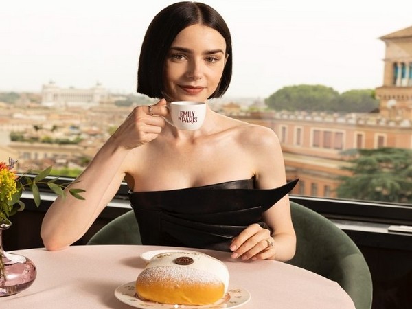 Lily Collins (Photo/Instagram/@lilyjcollins)