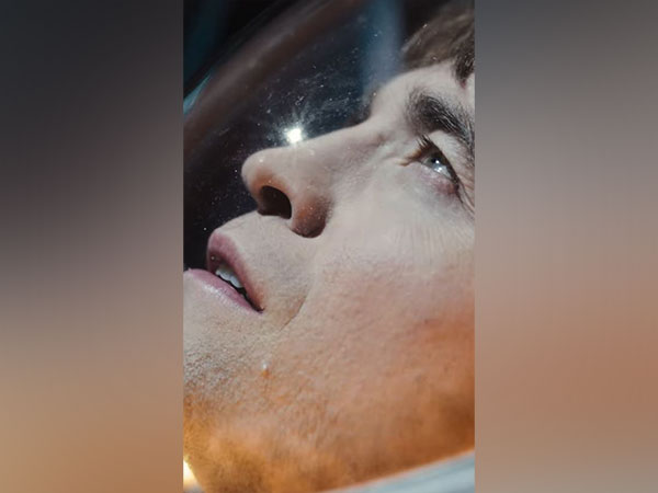 Robert Pattinson in a still from 'Mickey 17' trailer (Photo/Instagram/@wbpictures)