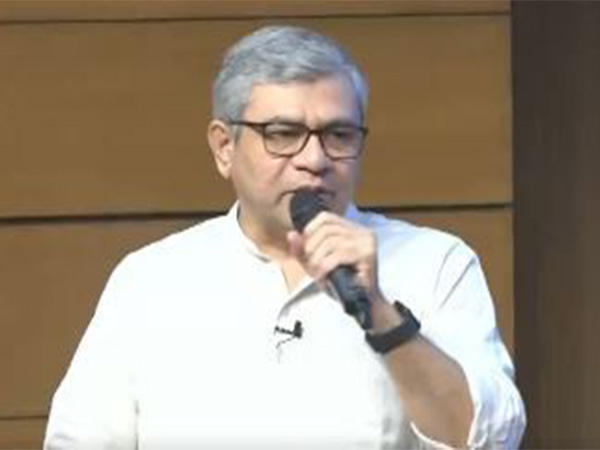 Union Minister Ashwini Vaishnaw (Photo/PIB)