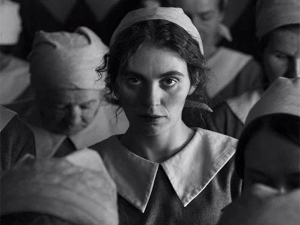 The Girl With the Needle (Photo/instagram /@trinedyrholmofficial)