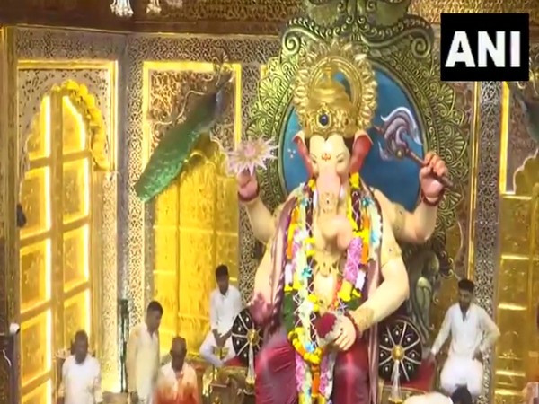 Mumbai's Lalbaugcha Raja (Image Source: ANI)
