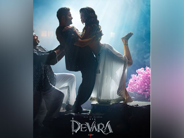 Devara: Part 1 poster (Photo/instagram/@janhvikapoor)