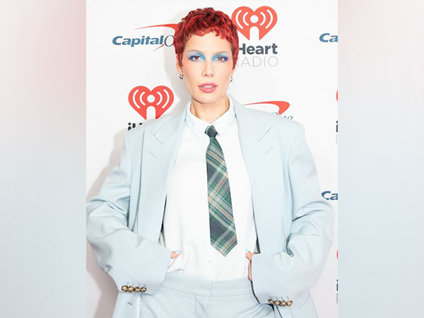 Halsey (Photo/Instagram/@iamhalsey)