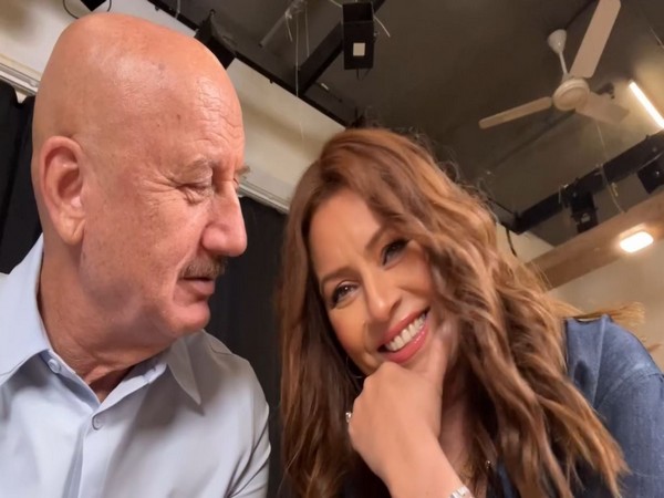 Anupam Kher, Mahima Chaudhary (Photo/instagram/anupampkher)