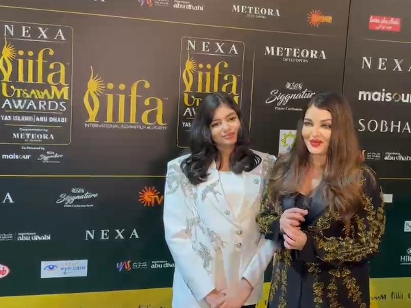 Aishwarya Rai Bachchan with Aaradhya (Image source/ANI)