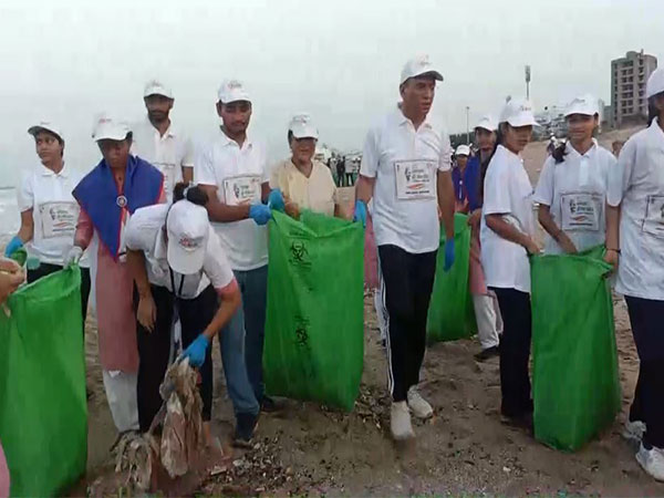 Union Minister Mansukh Mandaviya at beach cleanup drive in Porbandar (Photo/ANI)