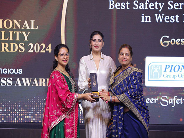 On behalf of Subhro Das, MD of Pioneer Safety Industries, Manjima Basak receiving Brand Empower’s “National Quality Award 2024” from Padma Shree Awardee, Raveena Tandon