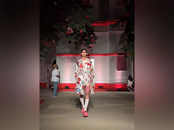 Picture from Lakme Fashion Week 2024 X FDCI opening show (Image source: FDCI)