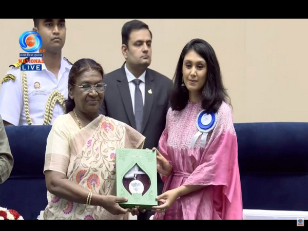 Roshni Nadar Malhotra, Chairperson of HCLTech and Founder of The Habitats Trust, receives the National Award for Best Non-Feature Film 'On the Brink – Gharial' from the President.