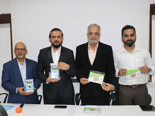 Gururaj Agnihotri, Director Gumtree Traps Pvt. Ltd. & President, GBMA, Mukesh Patel, Secretary, GBMA and MD, Arbuda Agrochemicals Ltd., Fayaz Kalolwala and Pravin Patil, Members of GBMA