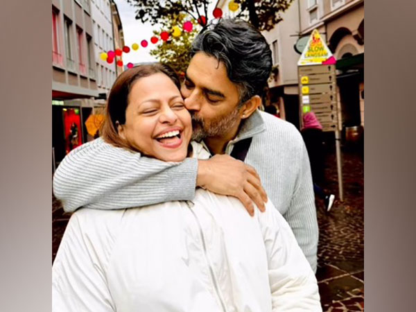 R Madhavan, Sarita Birje (Image Source; Instagram@RMadhavan)