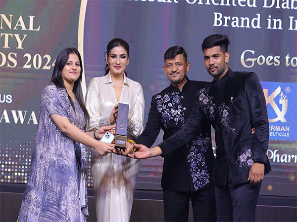 Dr Upkar Kansal, MD, and Vanshika Kansal, Director of UK German Pharmaceuticals, honored with Brand Empower’s “National Quality Award 2024” by Padma Shree Awardee Raveena Tandon.