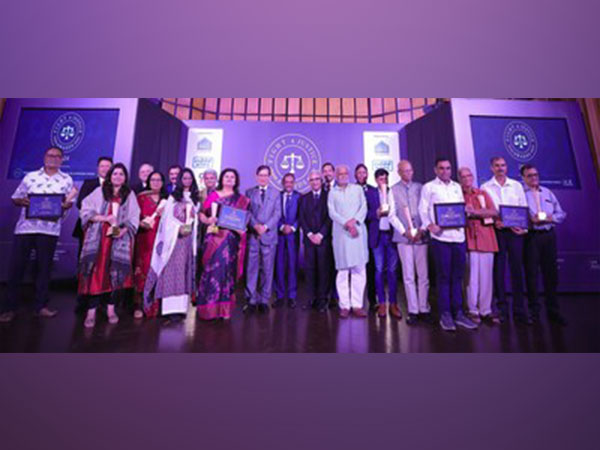 Chief Guest Justice N. Kotiswar Singh, Hon’ble judge of the Supreme Court of India with the Fight4Justice Awards 2024 awardees