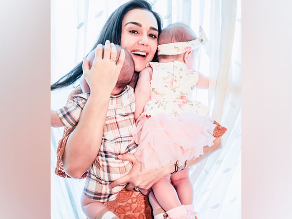 Preity Zinta and her children (Image source: Instagram @realpz)