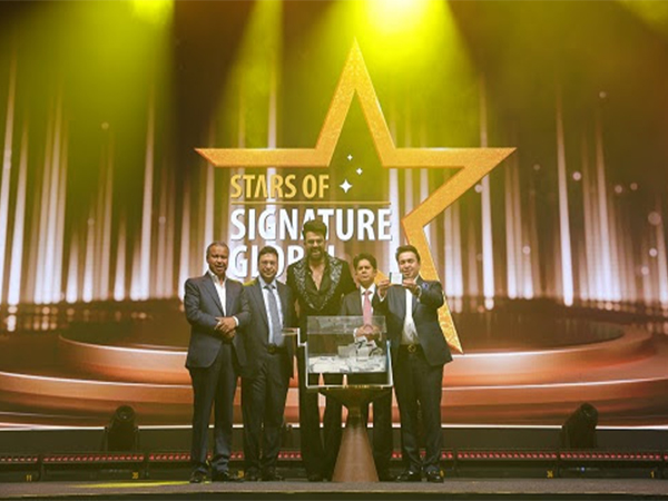 Celebrating the grand culmination of BOAT – Best of All Time! A series of festive offers, assured gifts, and dreams turning into reality with Signature Global