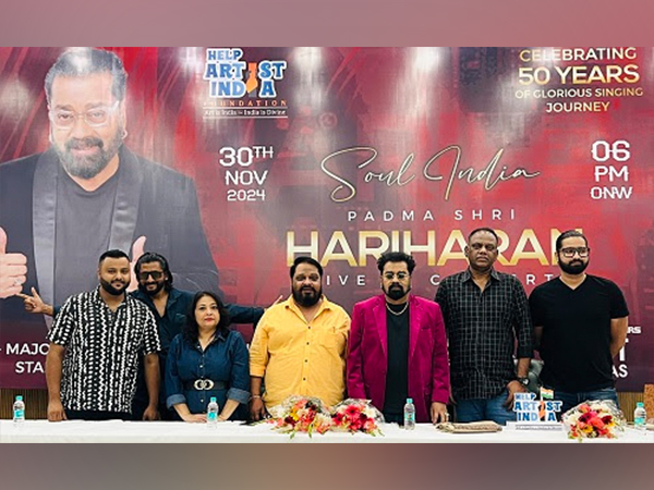 Padamshri Hariharan, HAI Founder Ashok Rajput and team