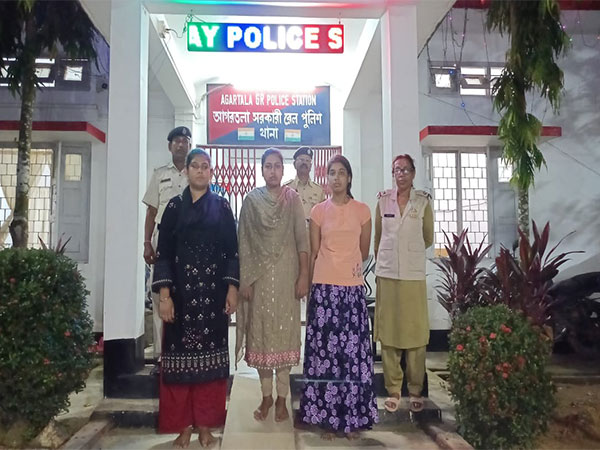 Bangladeshi women arrested at Agartala Railway station (Photo/ANI) 