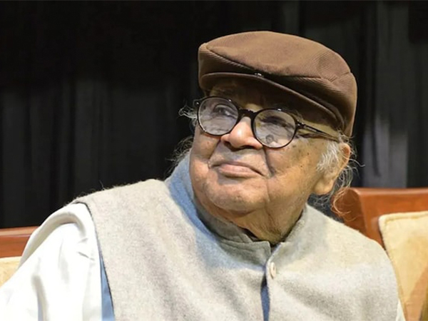 Late veteran actor Manoj Mitra (Image source:  trade analyst Girish Johar's X account)