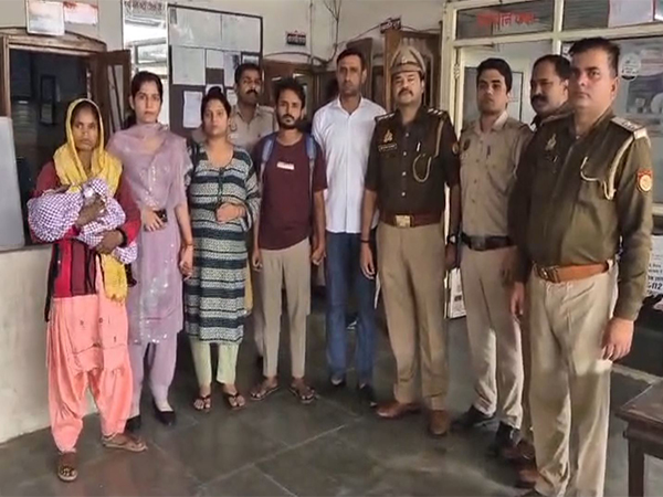 Delhi Police arrest couple for abducting 45-day old child (Photo/ANI)