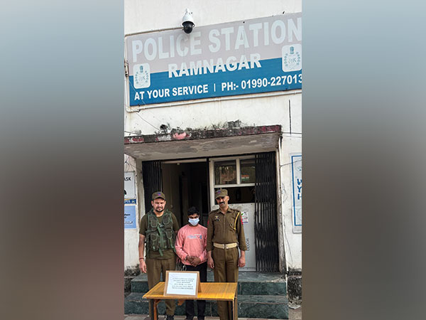 Police arrest the accused in Ramnagar (Photo/Udhampur Police)