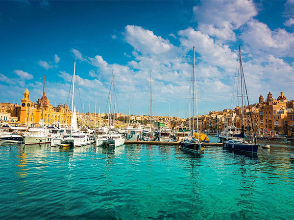 Explained Differences between Malta Residence Permit and Permanent Residence — Immigrant Invest