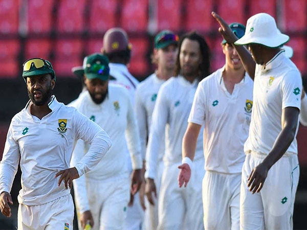 Temba Bavuma with Team South Africa. (Picture: ICC)