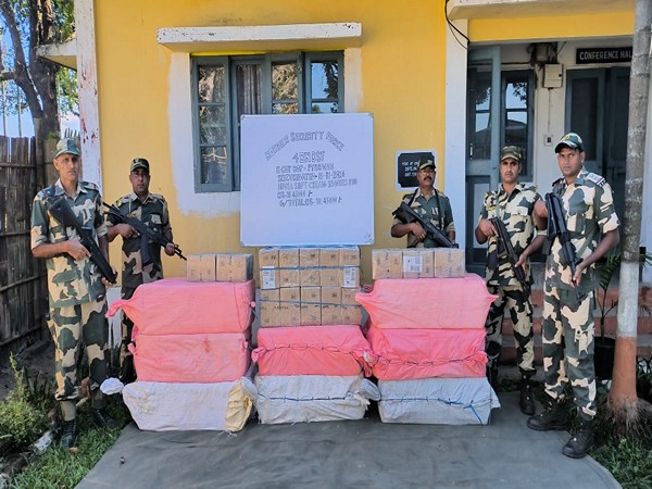 BSF personnel with the seized contraband (Pic/BSF Meghalaya)