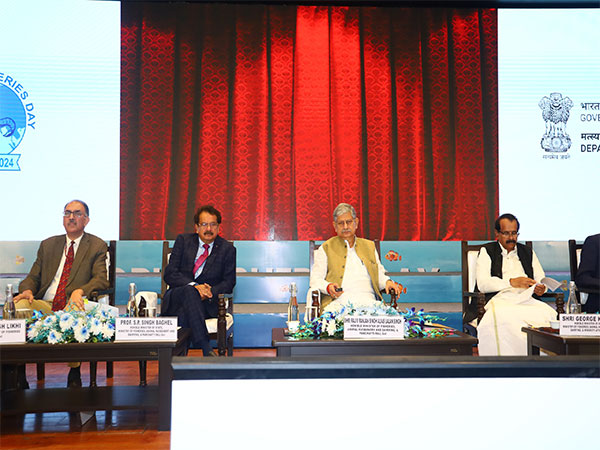  Union Minister of Fisheries, Animal Husbandry, and Dairying Rajiv Ranjan Singh along with other dignitarie at the event. (Photo/X@FisheriesGoI)