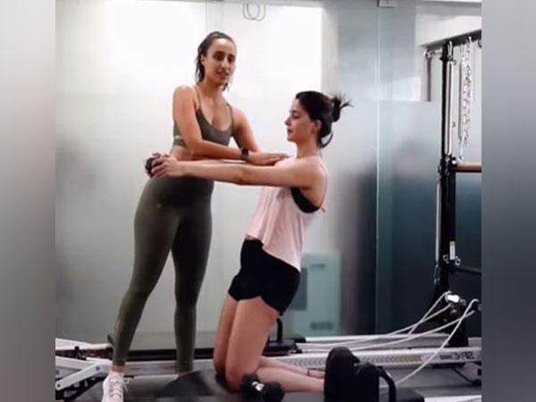 Actor Ananya Panday and fitness coach Namrata  (Image source: Instagram @namratapurohit)