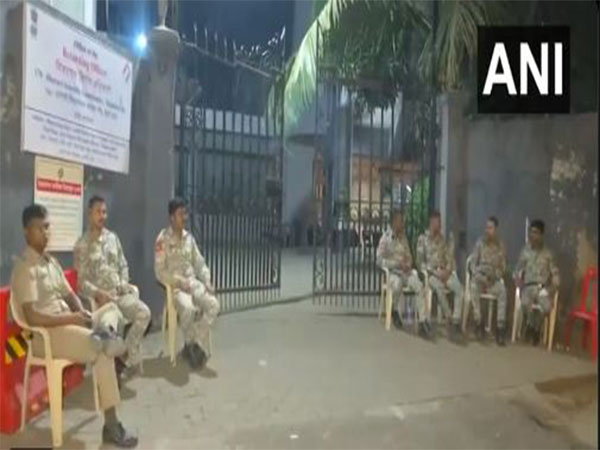 Outside visuals from a counting centre in Dharavi (Photo/ANI)