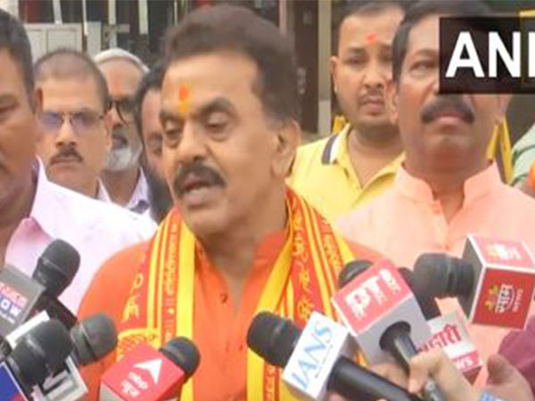 Shiv Sena candidate from Dindoshi, Sanjay Nirupam (Photo/ANI)
