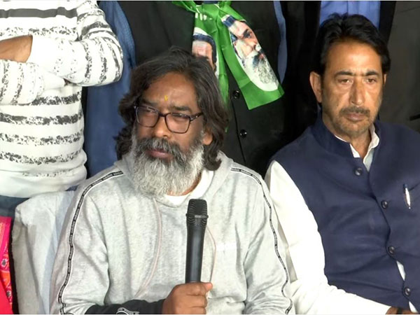 Jharkhand Chief Minister Hemant Soren and Congress Jharkhand in-charge (Photo/ANI)
