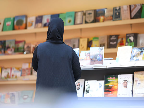 Visitors explore diverse genres at the Al Ain Book Festival 2024. (Photo: WAM)
