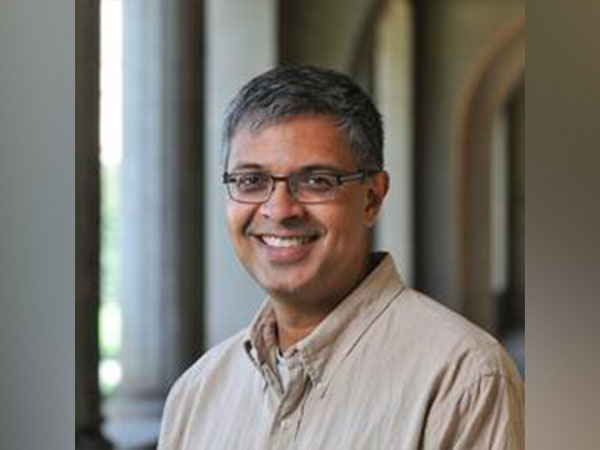 Jay Bhattacharya (Photo/Stanford University)