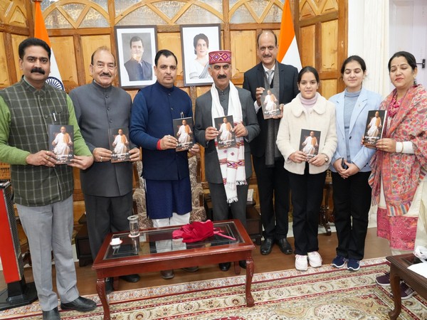 Himachal CM Sukhu releases book on Sardar Vallabhbhai Patel’s life. (Photo/CMO)