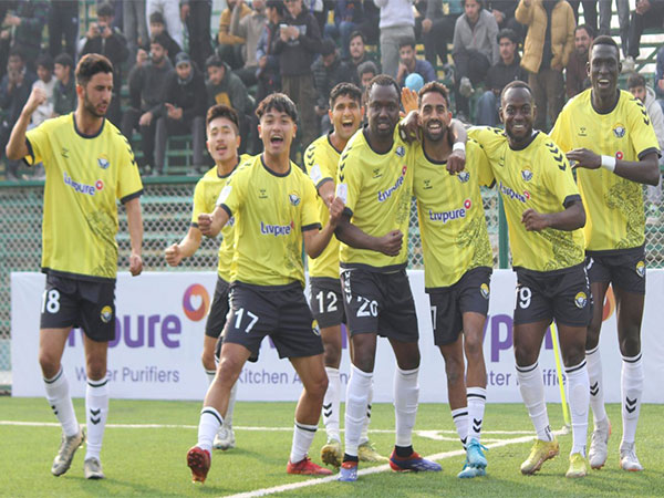 Real Kashmir FC celebrate after beating Rajasthan United FC (Image: I-League/ AIFF)